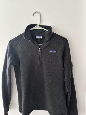 Patagonia Men’s Black Half-Zip Fleece Pullover